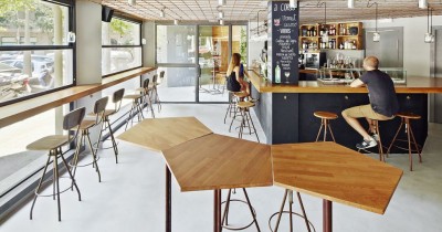 Wooden and steel interior furniture in a Bar in l'Eixample