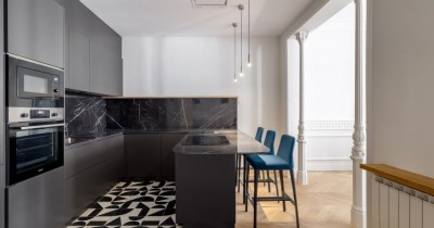 Interiorisme i nova distribució d´un pis per a una família de tres fills